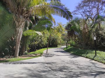 DEPARTAMENTO FRENTE AL MAR EN VENTA EN PUNTA DE MITA EN BOLONGO
