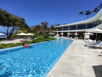 DEPARTAMENTO FRENTE AL MAR EN VENTA EN PUNTA DE MITA EN BOLONGO