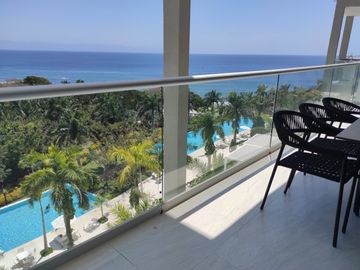 DEPARTAMENTO FRENTE AL MAR EN VENTA EN PUNTA DE MITA EN BOLONGO