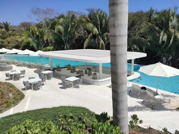 DEPARTAMENTO FRENTE AL MAR EN VENTA EN PUNTA DE MITA EN BOLONGO