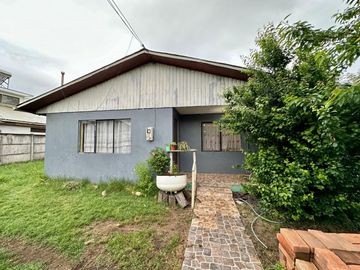 Venta casa con amplio terreno en sector Las Mariposas, Chillán