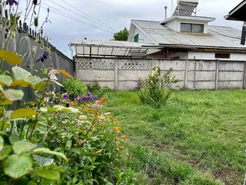 Venta casa con amplio terreno en sector Las Mariposas, Chillán