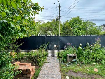 Venta casa con amplio terreno en sector Las Mariposas, Chillán