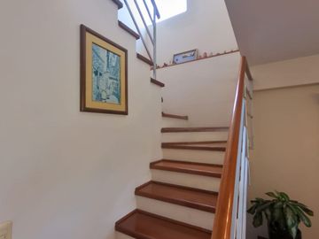 Venta Departamento Duplex En Surco Con Cochera Lineal Para Dos Autos