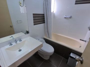 Venta Departamento Duplex En Surco Con Cochera Lineal Para Dos Autos
