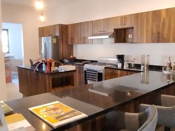 Casa en Magnolia, San Miguel de Allende, recámara en planta baja, 278 m2 de const