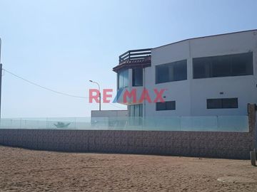 Venta Duplex Frente A La Playa En Chorrillos