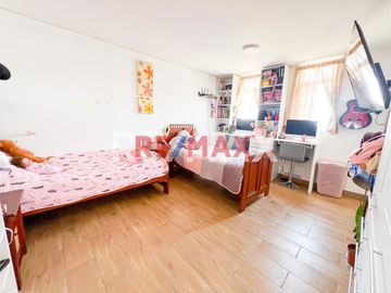Vendo Penthouse Con 3 Departamentos Y Terraza 350M2