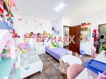 Vendo Penthouse Con 3 Departamentos Y Terraza 350M2