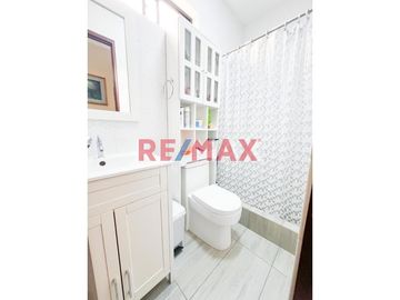 Vendo Penthouse Con 3 Departamentos Y Terraza 350M2