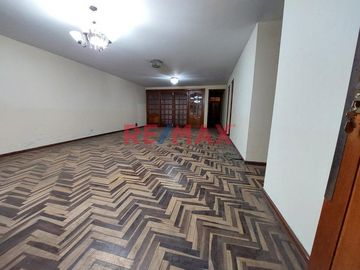 Vendo Linda Casa En Urb. Santa Rosa Callao