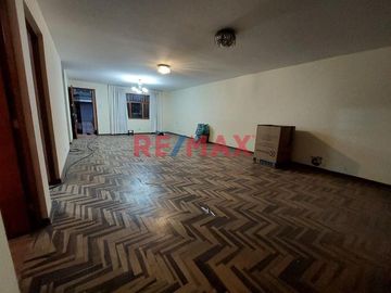Vendo Linda Casa En Urb. Santa Rosa Callao
