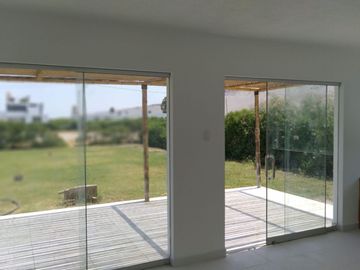 2 HERMOSAS CASAS DE PLAYA Y CAMPO EN LA PUNTA DE BOMBÓN EN VENTA