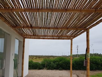 2 HERMOSAS CASAS DE PLAYA Y CAMPO EN LA PUNTA DE BOMBÓN EN VENTA