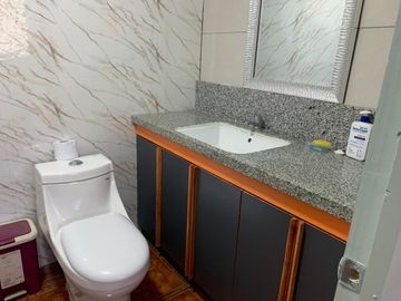 Se vende parcela con excelente casa San Rafael