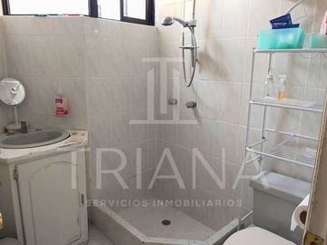 DEPARTAMENTO CON VISTA PANORAMICA EN VENTA SECTOR PUSUQUÍ (URB DEL ARQUITECTO)