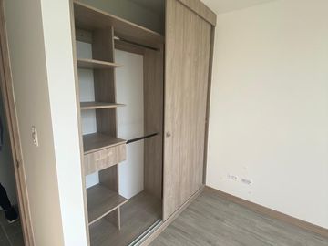 VENDO CESION  LISTA PARA ENTREGAR CASA EL RETIRO EN CONJUNTO CERRADO EN LA FLORIDA DE 114M2 MAS ZONA VERDE
