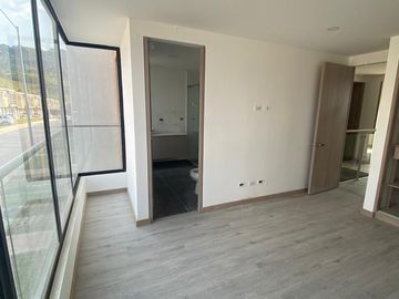 VENDO CESION  LISTA PARA ENTREGAR CASA EL RETIRO EN CONJUNTO CERRADO EN LA FLORIDA DE 114M2 MAS ZONA VERDE