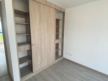 VENDO CESION  LISTA PARA ENTREGAR CASA EL RETIRO EN CONJUNTO CERRADO EN LA FLORIDA DE 114M2 MAS ZONA VERDE