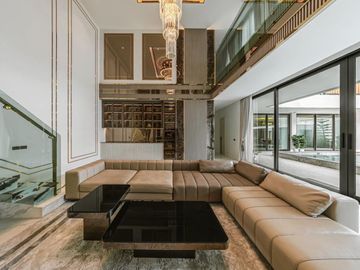 The ultimate luxury beachfront home! A golden opportunity for investment in Pattaya, ready for you to experience the ultimate luxury with the best loc