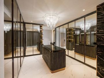 The ultimate luxury beachfront home! A golden opportunity for investment in Pattaya, ready for you to experience the ultimate luxury with the best loc