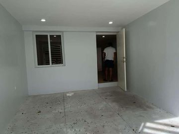 NEWLY RENOVATED HOUSE AND LOT IN CAMELLA BACOOR CAVITE