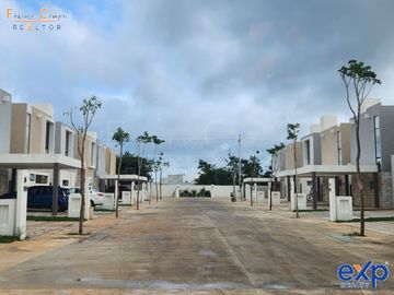 Casa de 2 recámaras en venta, en Privada Residencial con amenidades en Conkal, Yucatán - Entrega diciembre 2024
