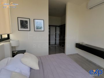 Casa de 2 recámaras en venta, en Privada Residencial con amenidades en Conkal, Yucatán - Entrega diciembre 2024