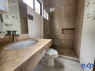 Casa de 2 recámaras en venta, en Privada Residencial con amenidades en Conkal, Yucatán - Entrega diciembre 2024