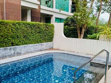 ขายคอนโด โครงการ เดอะ เรสซิเดนซ์ หัวหิน (The Residences Hua-Hin ) ชายหาดหัวหิน สามารถมองเห็นวิวทะเลได้ รหัส : C8253