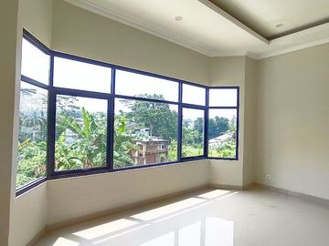 Dijual Rumah Siap Huni Bergaya American Klasik Di Kalibaru - Cilodong, Kota Depok Dekat Grand Depok City
