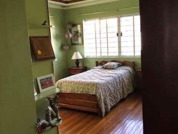 HOUSE & LOT 280SQM W/ 4BR & MAID'S ROOM, 4 CAR GARAGE IN TORRES EXECUTIVE SUDB, QUEZON CITY NEAR NLEX, MINDANAO AVENUE