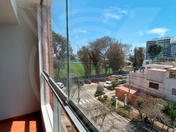 LINDA VISTA A UN CLUB!!! SE VENDE FLAT DE 136M2, SEGUNDO PISO EN MAGDALENA DEL MAR (DE ESTRENO)