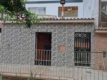 ¡Oportunidad! Venta de Dúplex tipo casa en El Rímac 🏡