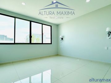 Casa Nueva en Venta Solares Zona Real Zapopan