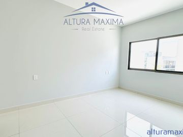 Casa Nueva en Venta Solares Zona Real Zapopan