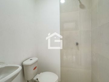 Departamento en Planta Baja en Venta en Portón de las Lomas, Guayaquil