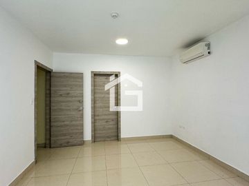 Departamento en Planta Baja en Venta en Portón de las Lomas, Guayaquil