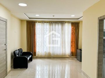 Departamento en Planta Baja en Venta en Portón de las Lomas, Guayaquil