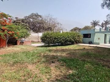 VENTA DE CASA DE CAMPO COMO TERRENO EN CHACLACAYO AT 1079MW