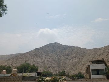 VENTA DE CASA DE CAMPO COMO TERRENO EN CHACLACAYO AT 1079MW