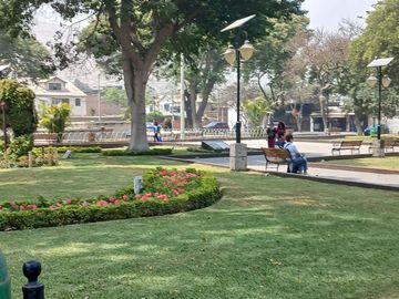 VENTA DE CASA DE CAMPO COMO TERRENO EN CHACLACAYO AT 1079MW