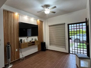 SE VENDE CASA 🏡 EN FRAC BUGAMBILIAS, COL CUAUTLIXCO CUAUTLA MORELOS.