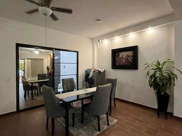 SE VENDE CASA 🏡 EN FRAC BUGAMBILIAS, COL CUAUTLIXCO CUAUTLA MORELOS.