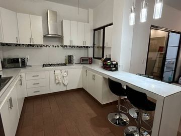 SE VENDE CASA 🏡 EN FRAC BUGAMBILIAS, COL CUAUTLIXCO CUAUTLA MORELOS.