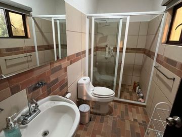 SE VENDE CASA 🏡 EN FRAC BUGAMBILIAS, COL CUAUTLIXCO CUAUTLA MORELOS.