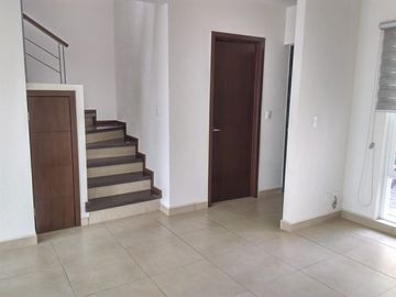 CASA EN VENTA  TOLUCA CERCA DEL AEROPUERTO