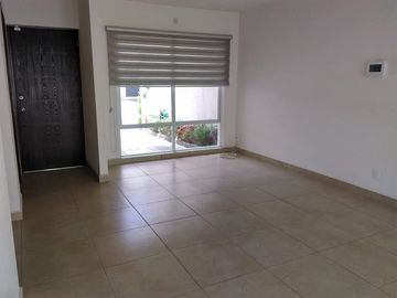 CASA EN VENTA  TOLUCA CERCA DEL AEROPUERTO