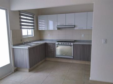 CASA EN VENTA  TOLUCA CERCA DEL AEROPUERTO