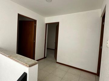 VENTA CASA CUMBRES DE LAGO JURIQUILLA CONDOMINIO CON ALBERCA